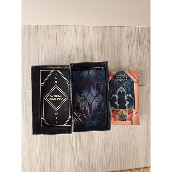 Fantome Tarot Card Deck La‎ Muci Minimalist Tarot Large Deck with Astrology - Picture 8 of 9